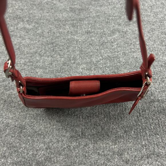 Vintage Coach Legacy Demi Red Leather Shoulder Hobo Baguette Bag 8319 90s Y2K - Picture 8 of 13